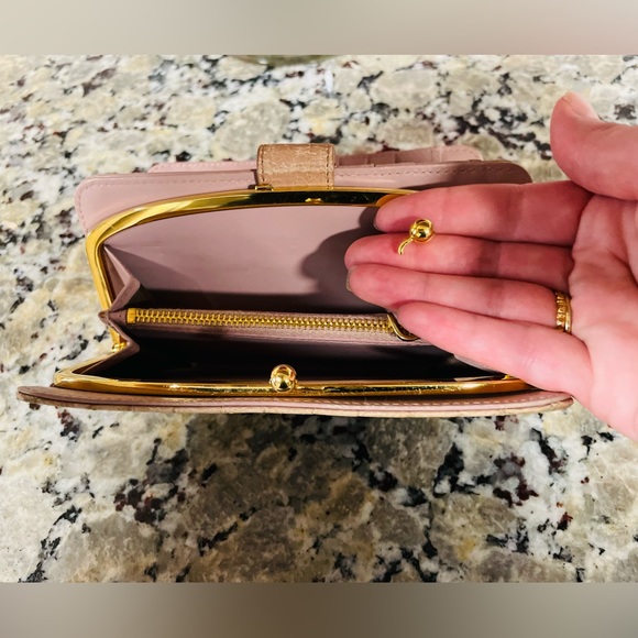 MIU MIU Alligator Style Large Wallet 💯AUTHENTIC - Picture 11 of 15